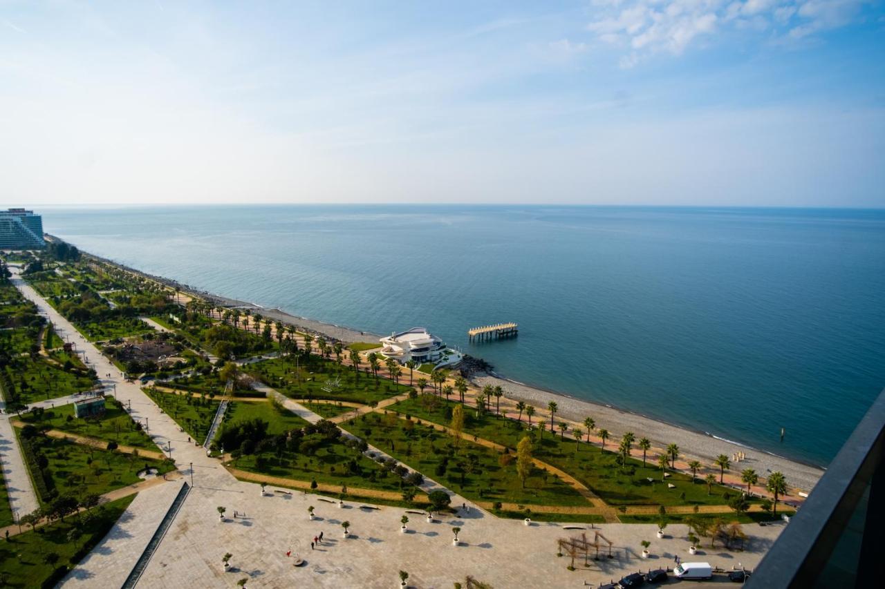 Beach Tower By G-Point Batumi Exterior foto